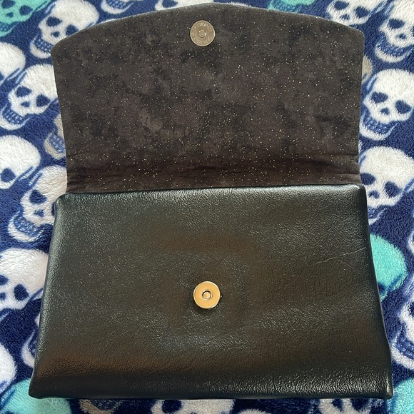 Pink and Black Wallet/Clutch with Floral Bat Pattern and Vegan Leather NWOT - Picture 3 of 10